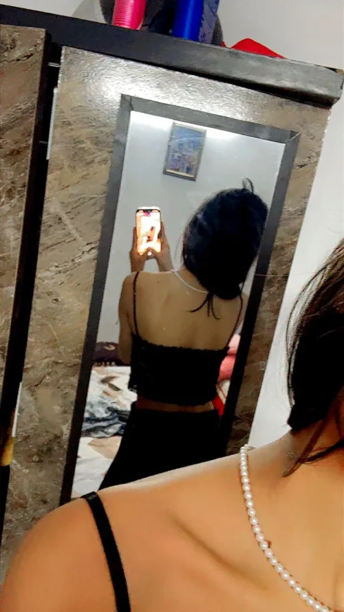 The classic pearl and black combo