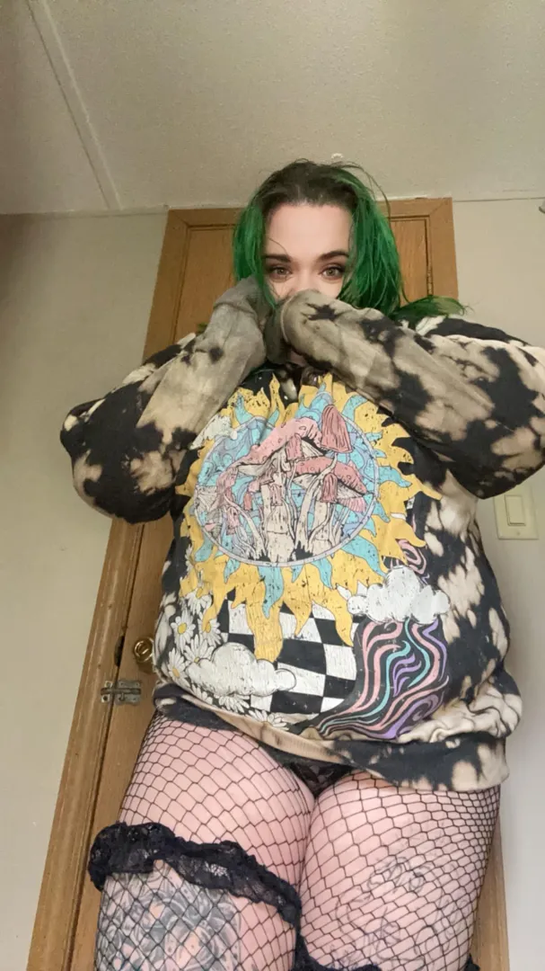 the way you’re staring might get you into trouble with me  32 tatted milf bbw