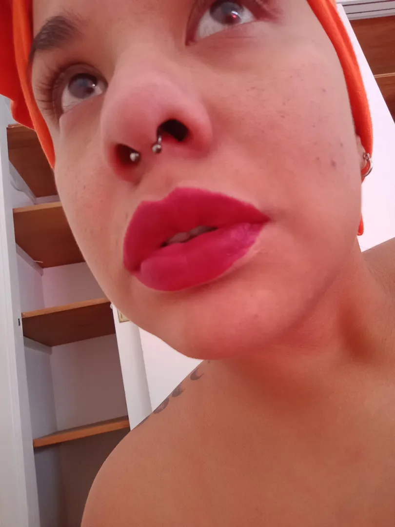 This color looks good on me...