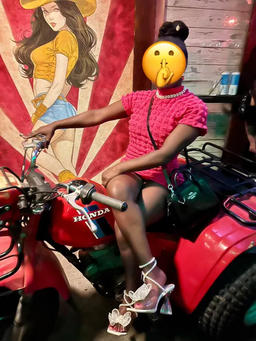 Trying this again. Tonight. Couples or HIGLY ATTRACTIVE m to show up and watch us. Scottsdale.