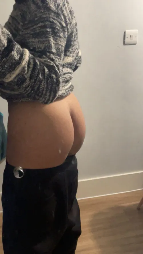 Wanna sit on your face?