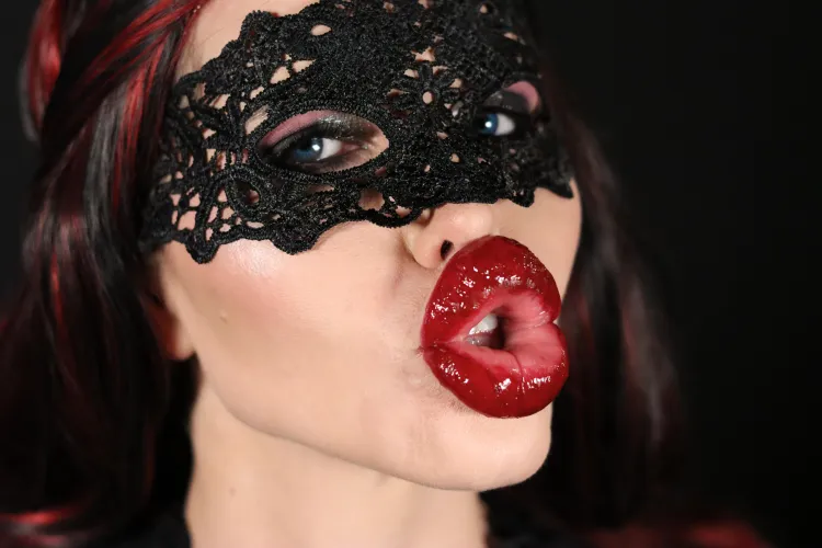 What does 30ml of lip filler look like?