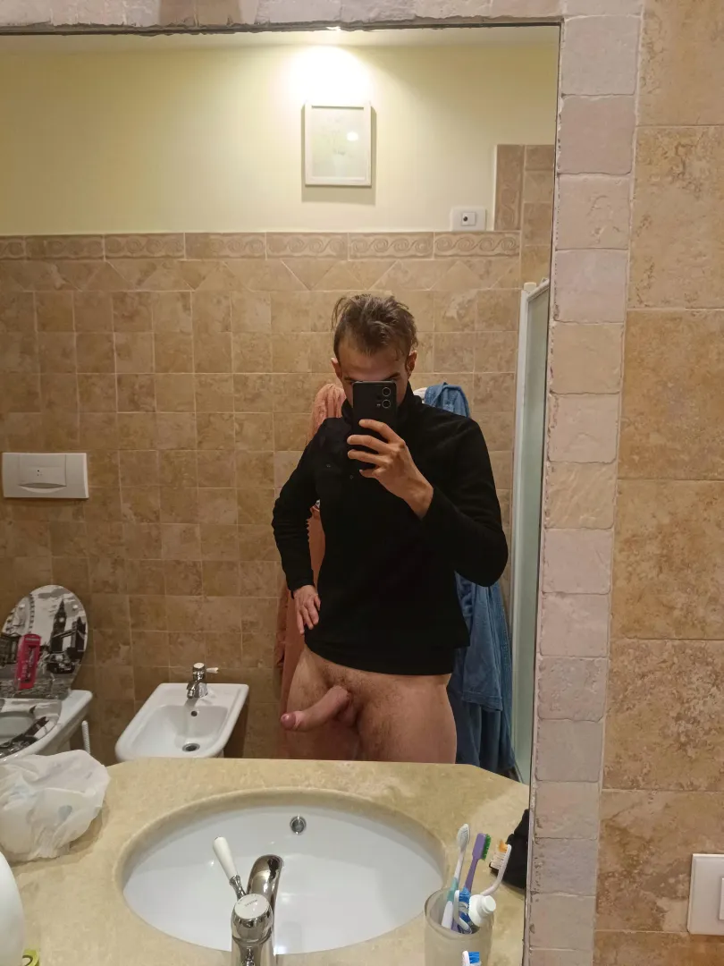 Who want to give me a blowjob?