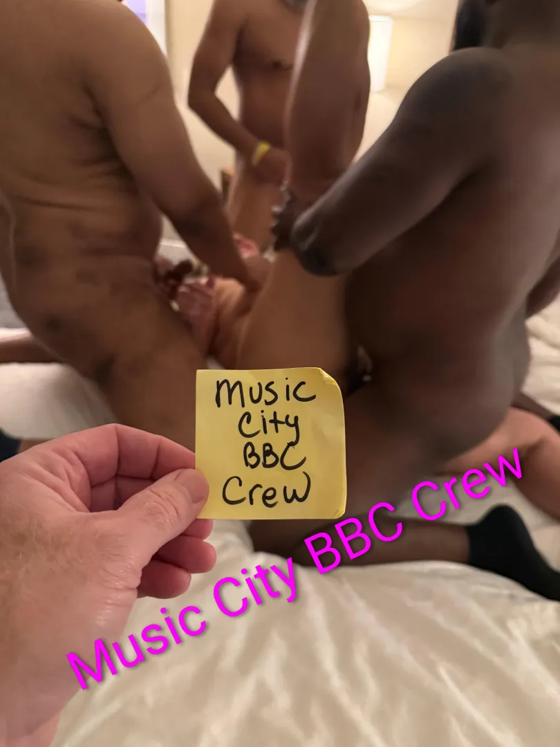 Whose Hotwife Is Ready To Be Surrounded By BBCS In Nashville TN