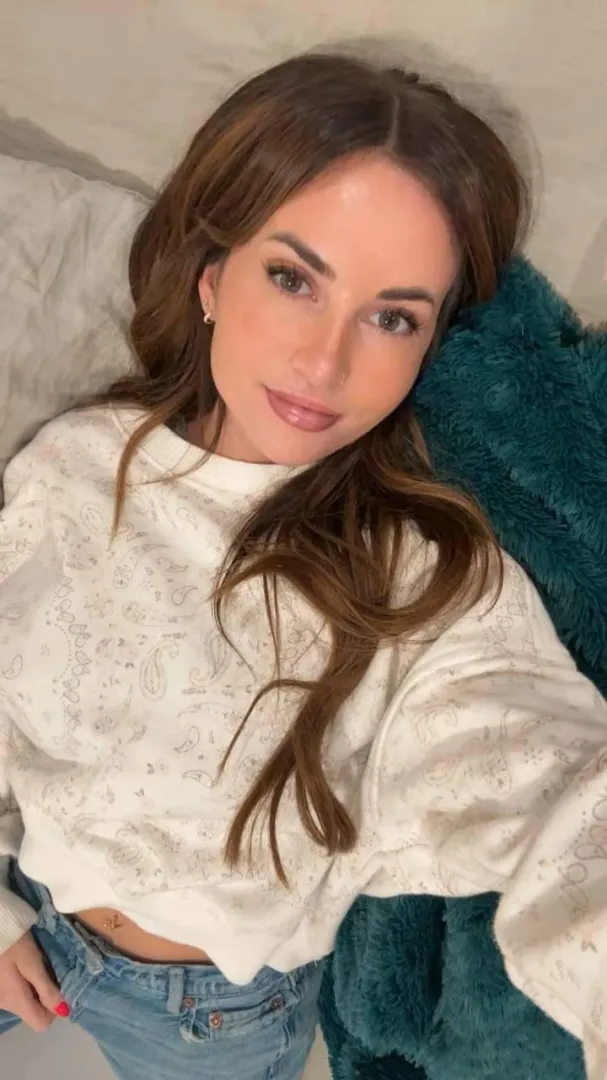 Would you be willing to eat a woman's pussy who is almost 32 years old?