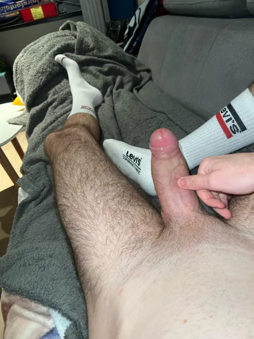 23 . Looking for an athlete or twink who love socks