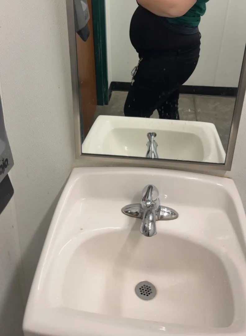 29 [F4M] # Fayetteville, I’ve been bred