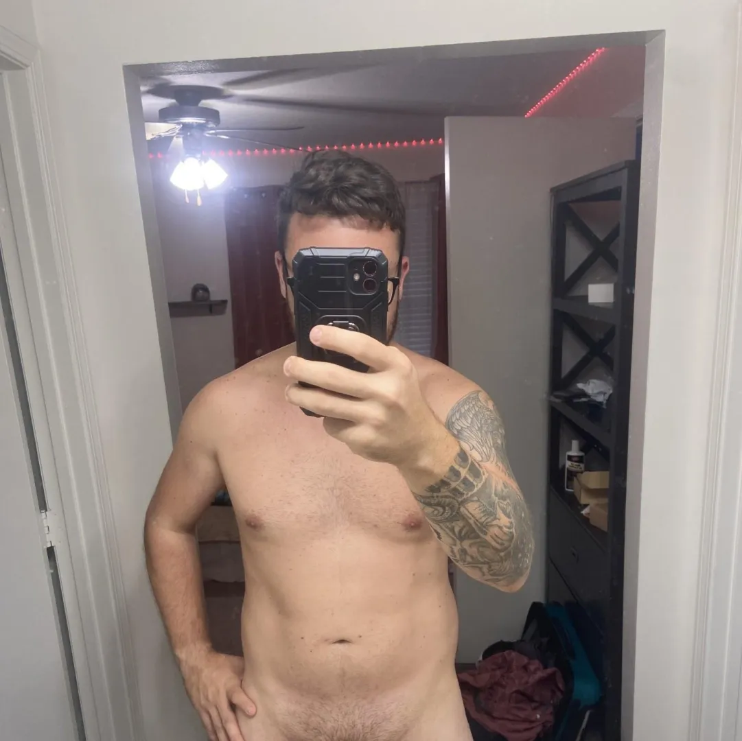 36 [M4FMF] JFK area until Friday looking to meet
