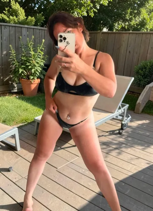41f Get ya an adventurous outdoor MILF