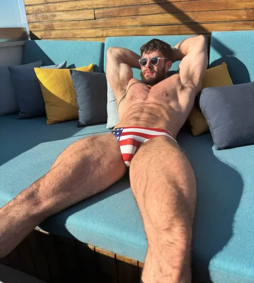 6’3 and built like trouble… you sure you can handle the view?