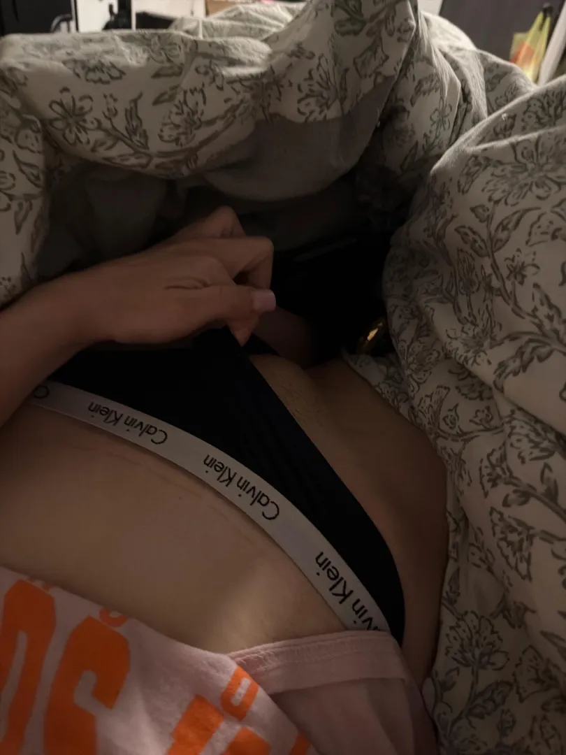 anyone wanna take my virgin cunnie? It’s communal now that I’m legal.