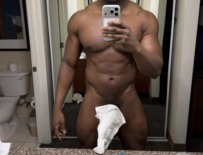 Anyone want to see what’s under the towel ?