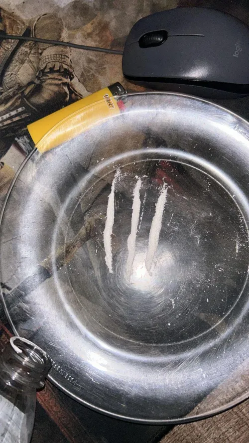 as últimas de novo kkkk its a hell of drug.