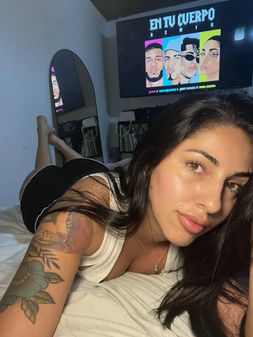 Debería tener más tatuajes ? 