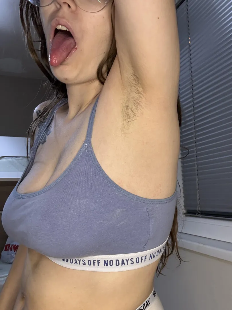 Do men actually like to lick armpits?