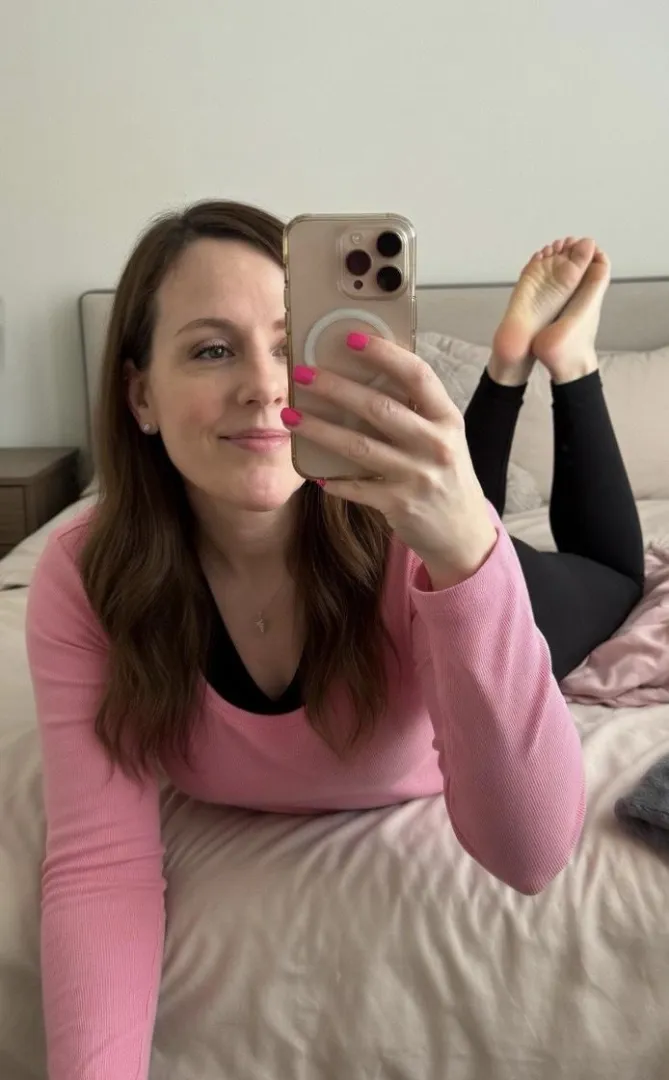 First shot at the pose :) 38 F UK