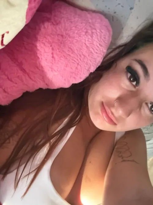 Hab hängetitten mit 19.. will trotzdem mal ein tittenfick geben.. dein fall? 