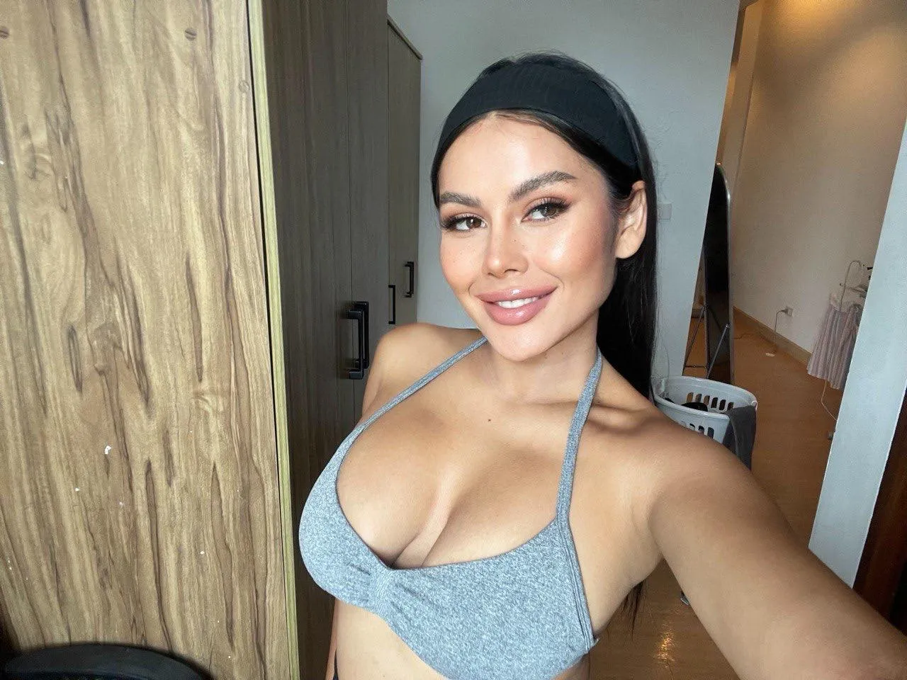 how many times per day would you fuck me if I was your Asian wife?