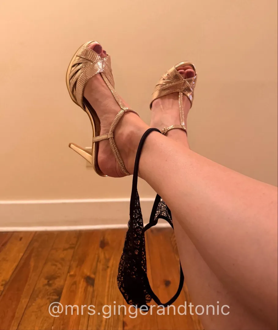 I don’t really need these panties… just my heels