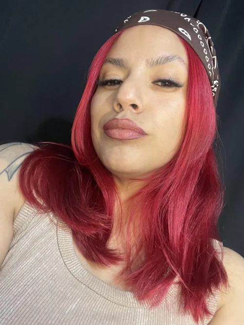 I know you’re staring at my lips, wondering how they’d feel on you.