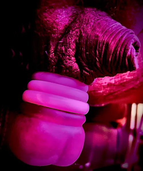 Light stretching in enhanced lighting