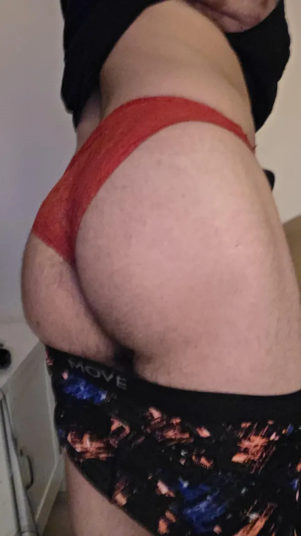 M28 bi anyone horny ?