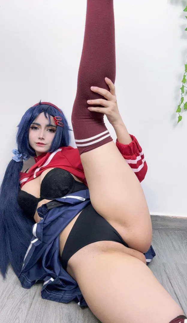 Mita knows what she wants (Aloeveraiskawaii)