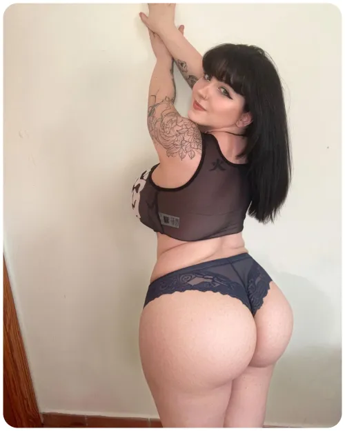 My 2nd favorite part of my goth body