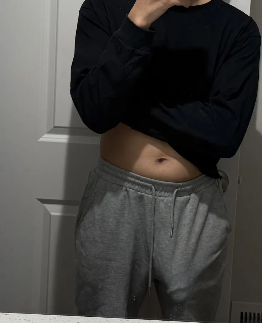 Nobody ever keeps eye to eye contact with me for some odd reason