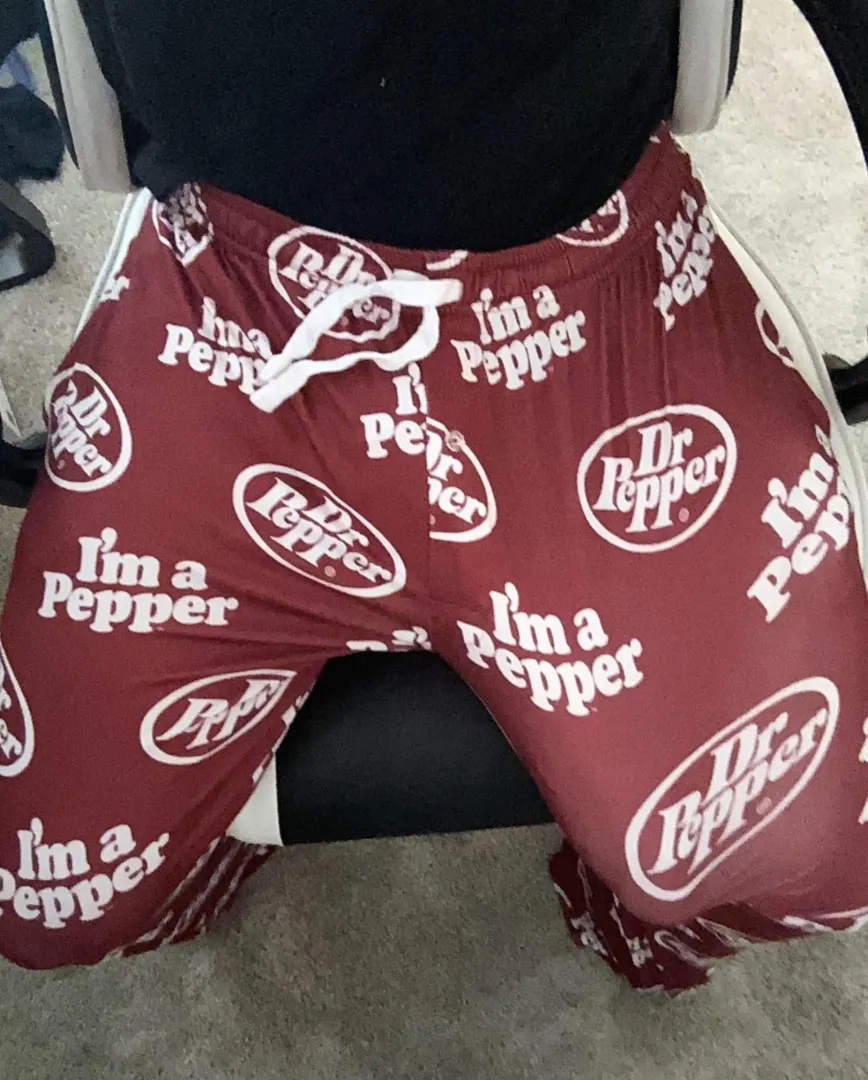 Pajama pants dont do anything to hide my size and I love it, love seeing the looks I get at the gym like this