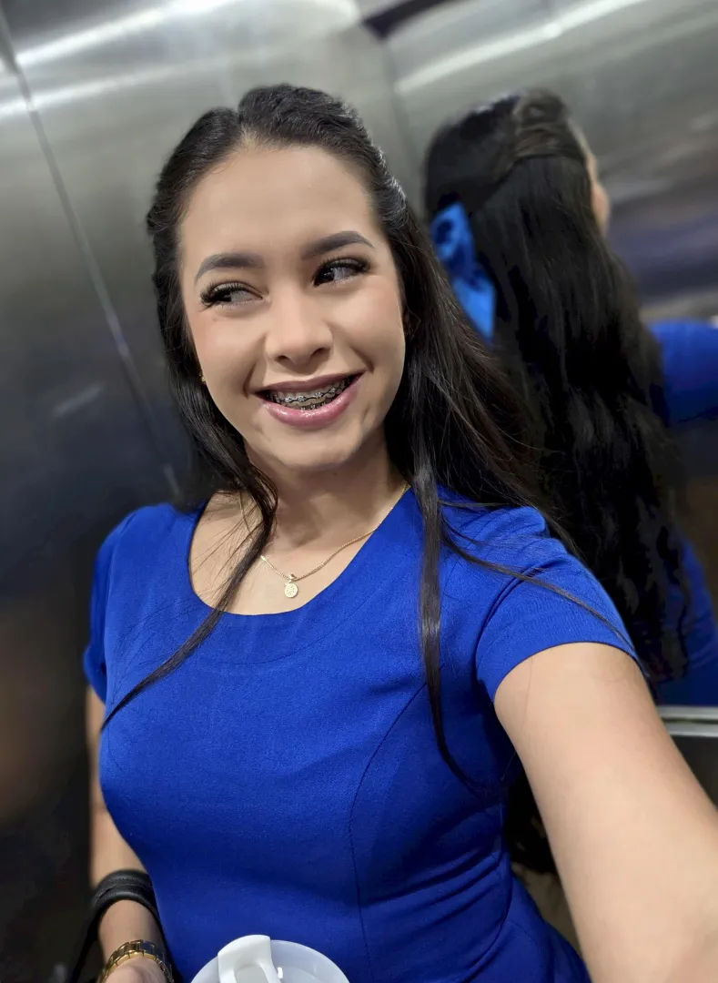 this smile's hiding some filthy secrets, wanna guess?