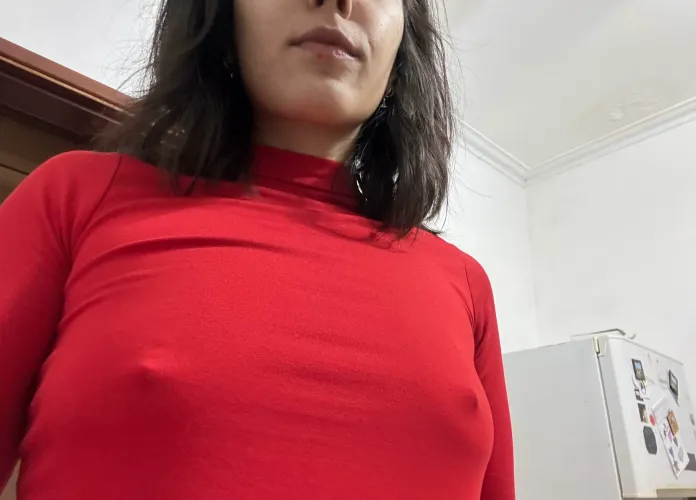 Tight shirt, no regrets