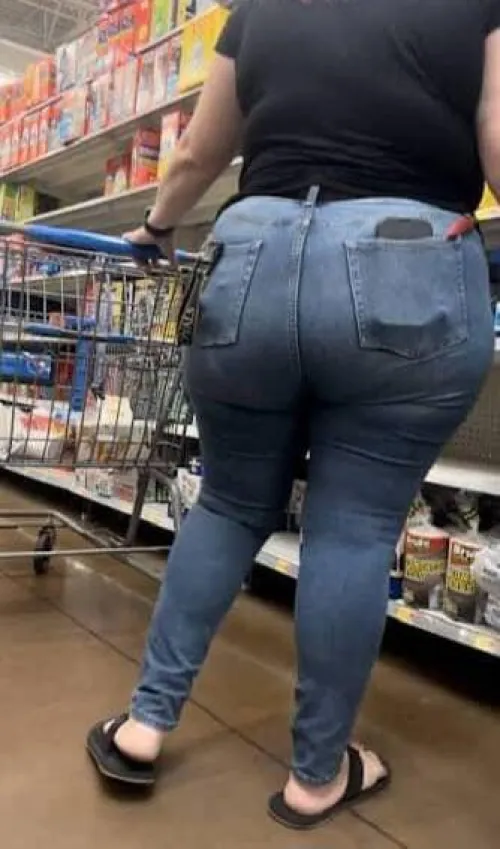 Why is everyone watching my mom on the supermarket?