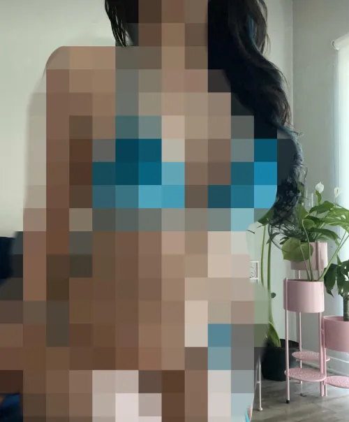 You’re such a fucking loser, always gooning to pixels behind her back