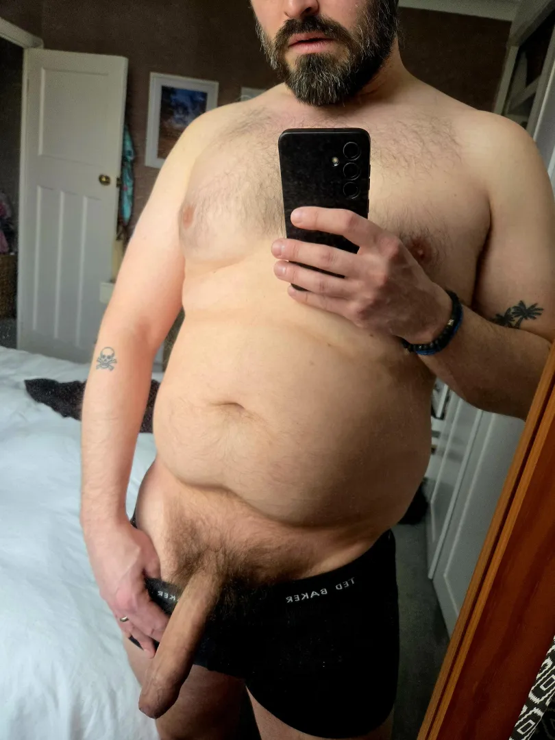 [42] Curious. Dadbod and dick