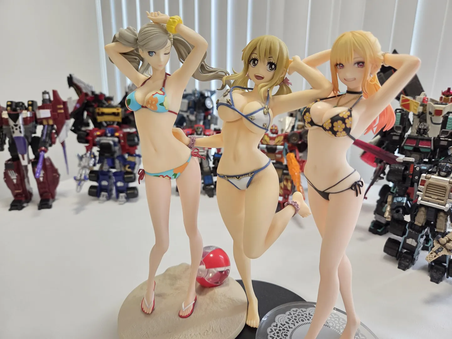 Ann with her fellow blonde Fashionistas Lucy and Marin