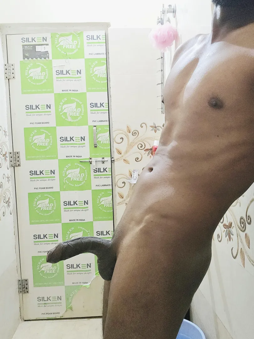 Anyone wanna make it hard by taking it into mouth? Feel free to say your thoughts