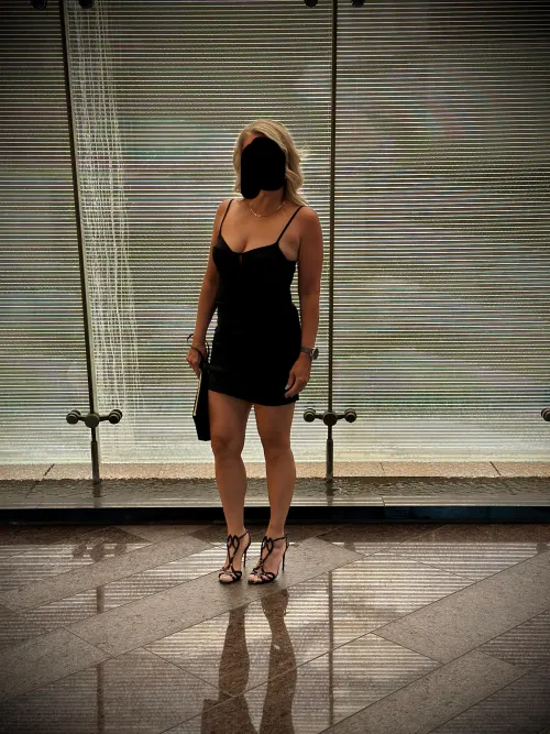 April 11-12- Best Bars for Hotwifing