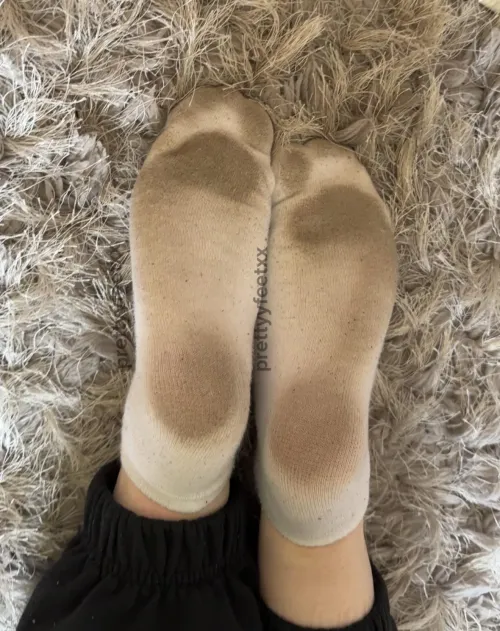 Are you licking or smelling [F]irst? 