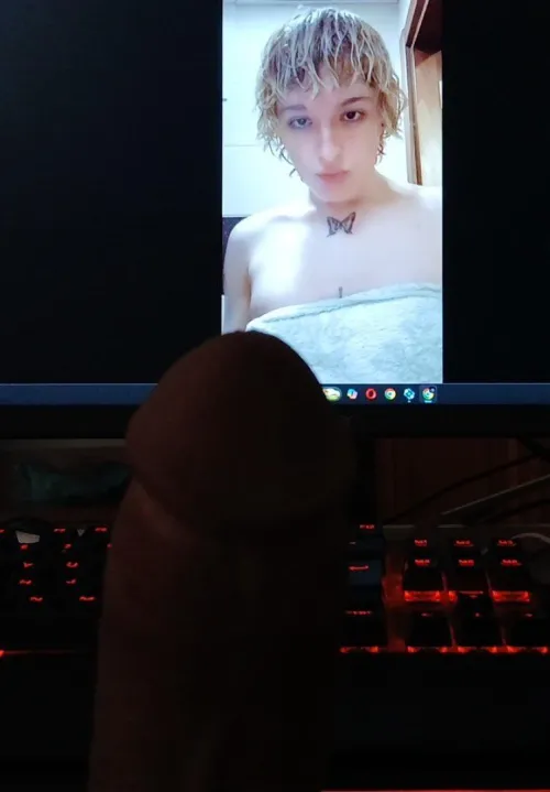 Başka böyle bana bakarak 31 çeken var mı aranızda :3