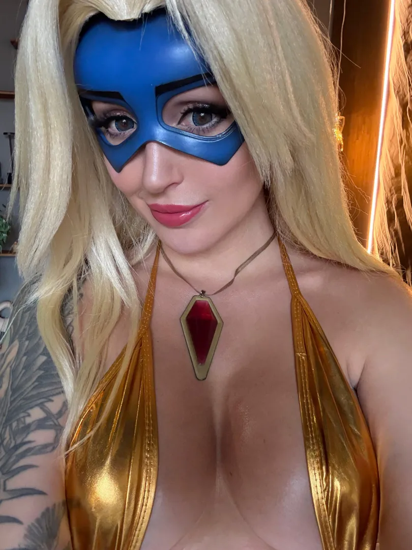 Blonde Blazer Upclose (Lera Himera) [Dispatch]