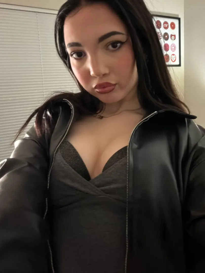 Can you make me your personal slut? 