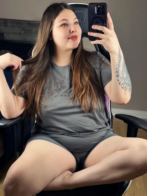 Curves, confidence, and charm ❤️