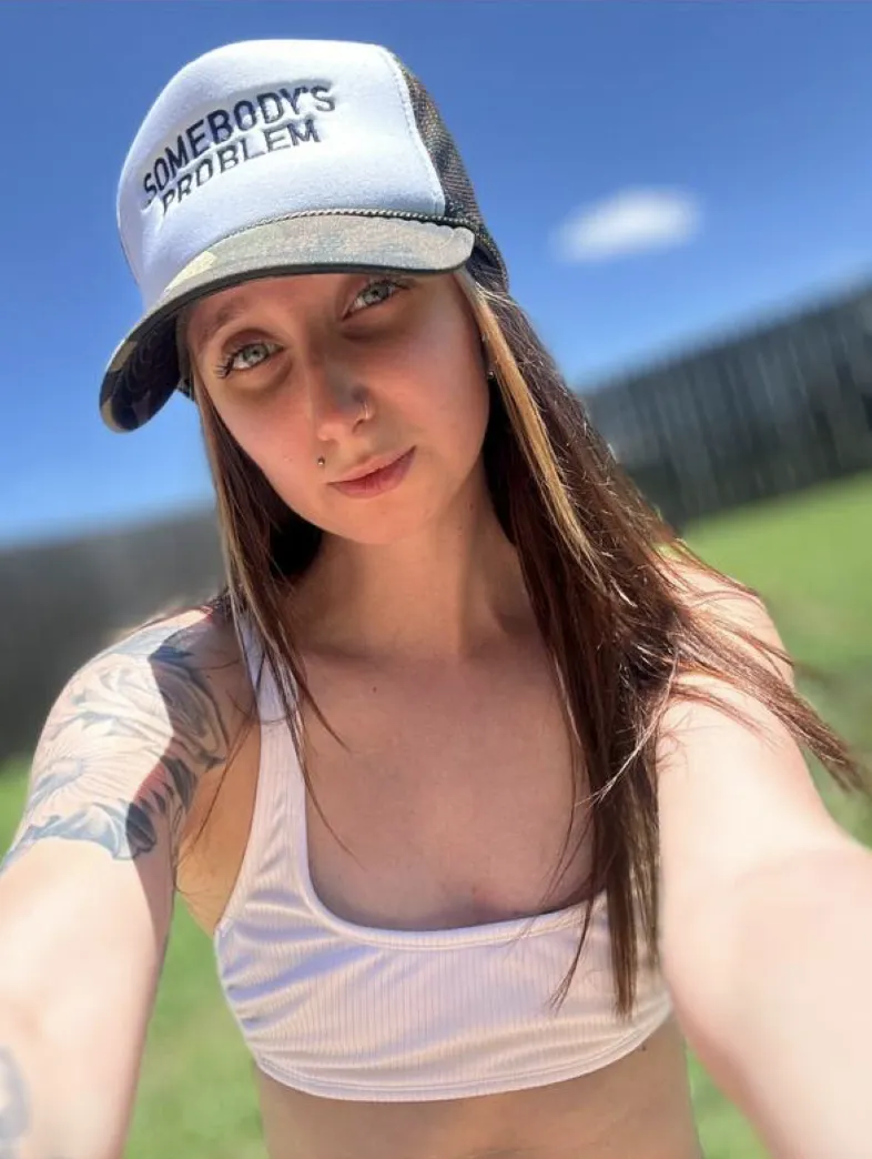 do you accept naughty girl to be your next babe 