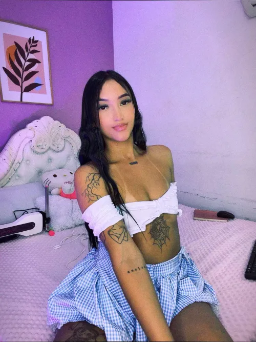 Do you like the view or do you want to see what’s under the skirt? 