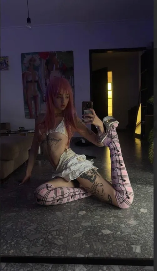 FI8 Can’t host but kinda buzzed + looking for some fun tonight/tmrw reply on lntsag pls: .lunafyrae'.