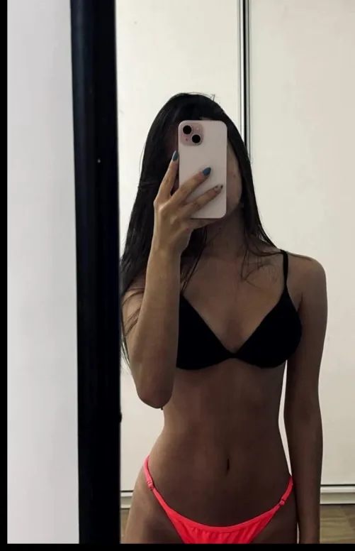 freshly 18 n literally need an older guy to teach me bad things :p