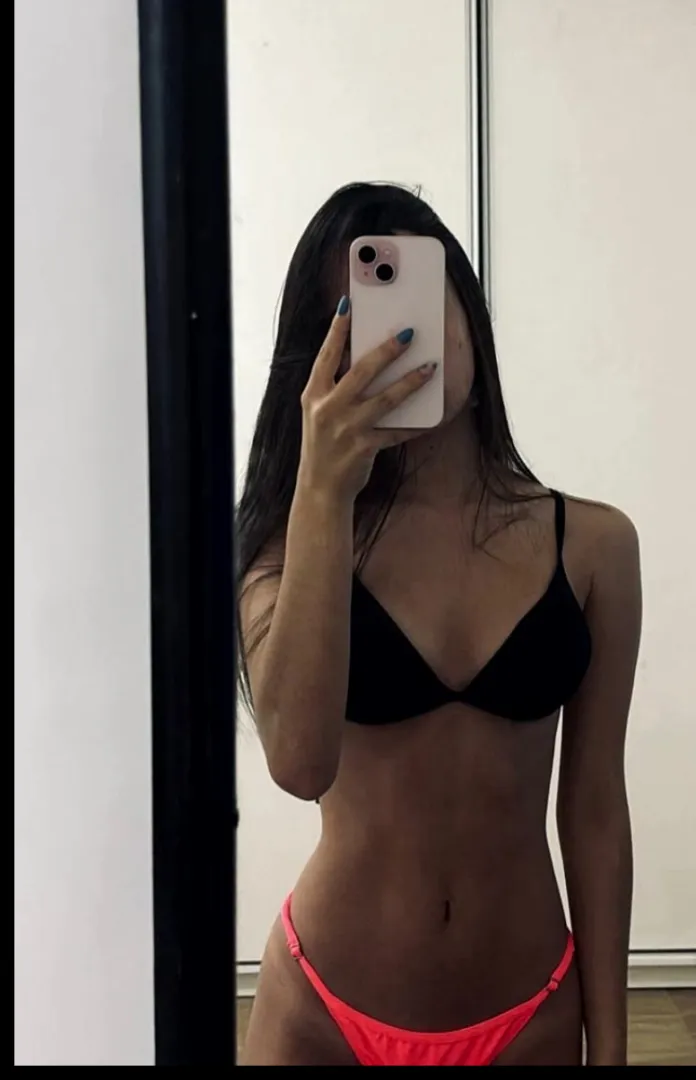 freshly 18 n literally need an older guy to teach me bad things :p