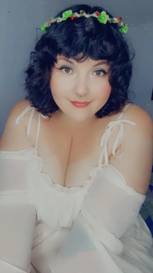 Funny, sweet, and a bit kinky. What more could you want from your cute alt gfe?