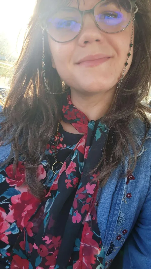 Hey you…  If you like real, unfiltered, girl-next-door vibes, you’re going to love my page on LoyalFans. I post content that feels personal… teasing clips, playful moments, and the little things that make it feel like it’s just for you